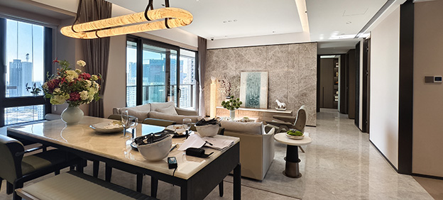 创意无限：客厅餐厅相连的多功能设计方案